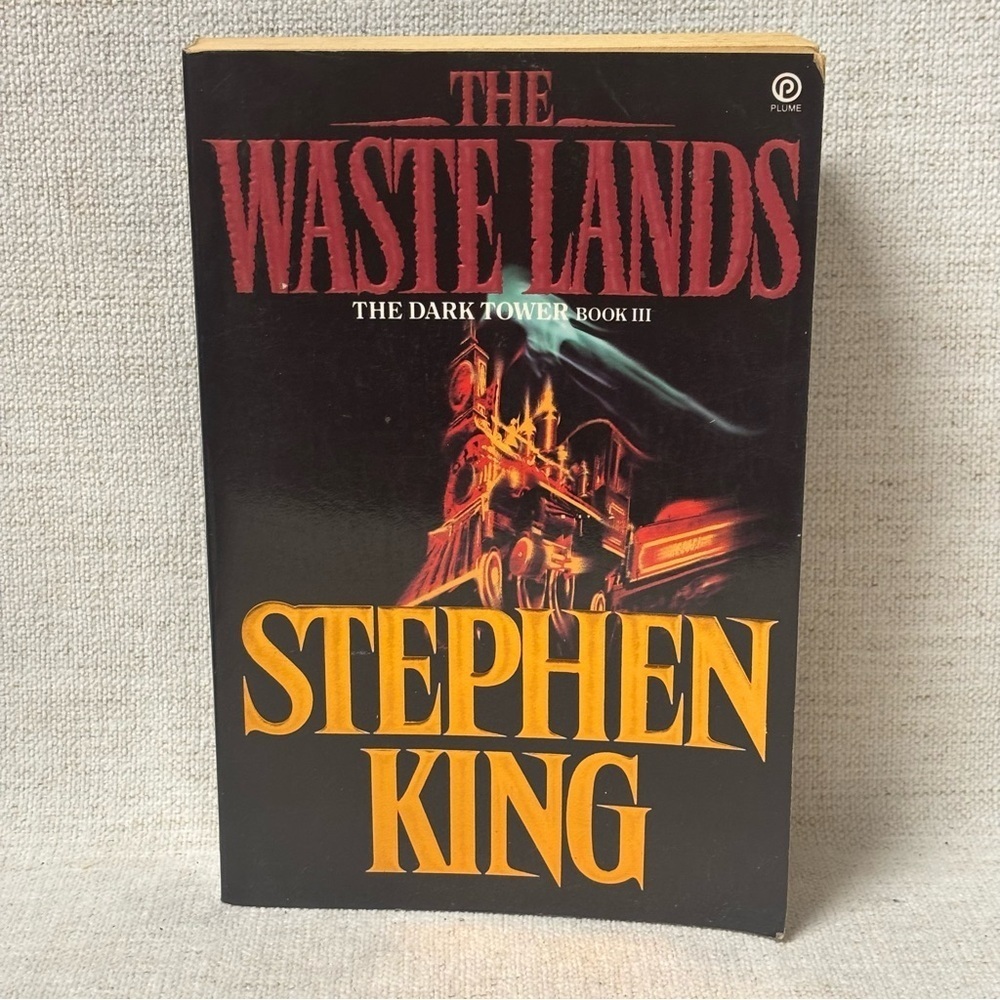 The Waste Lands by Stephen King
(1992) Paperback